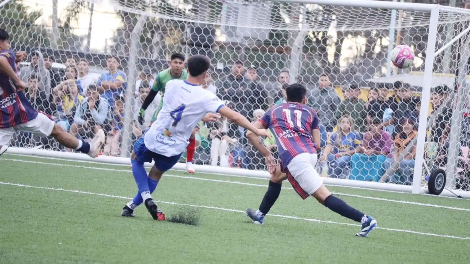 Nebel venció a San Lorenzo y alcanzó en la punta a Libertad