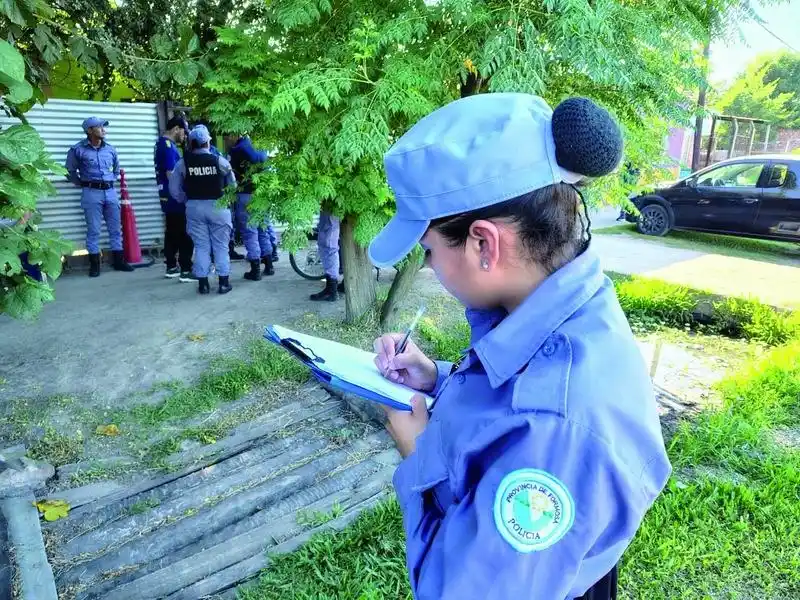 Investigan el hallazgo de un hombre 
sin vida en el patio de su domicilio