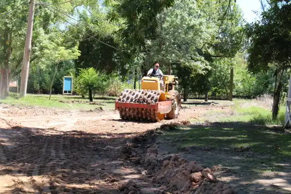Luego de la bajante, trabajan en el Camino de la Península y de la Costa