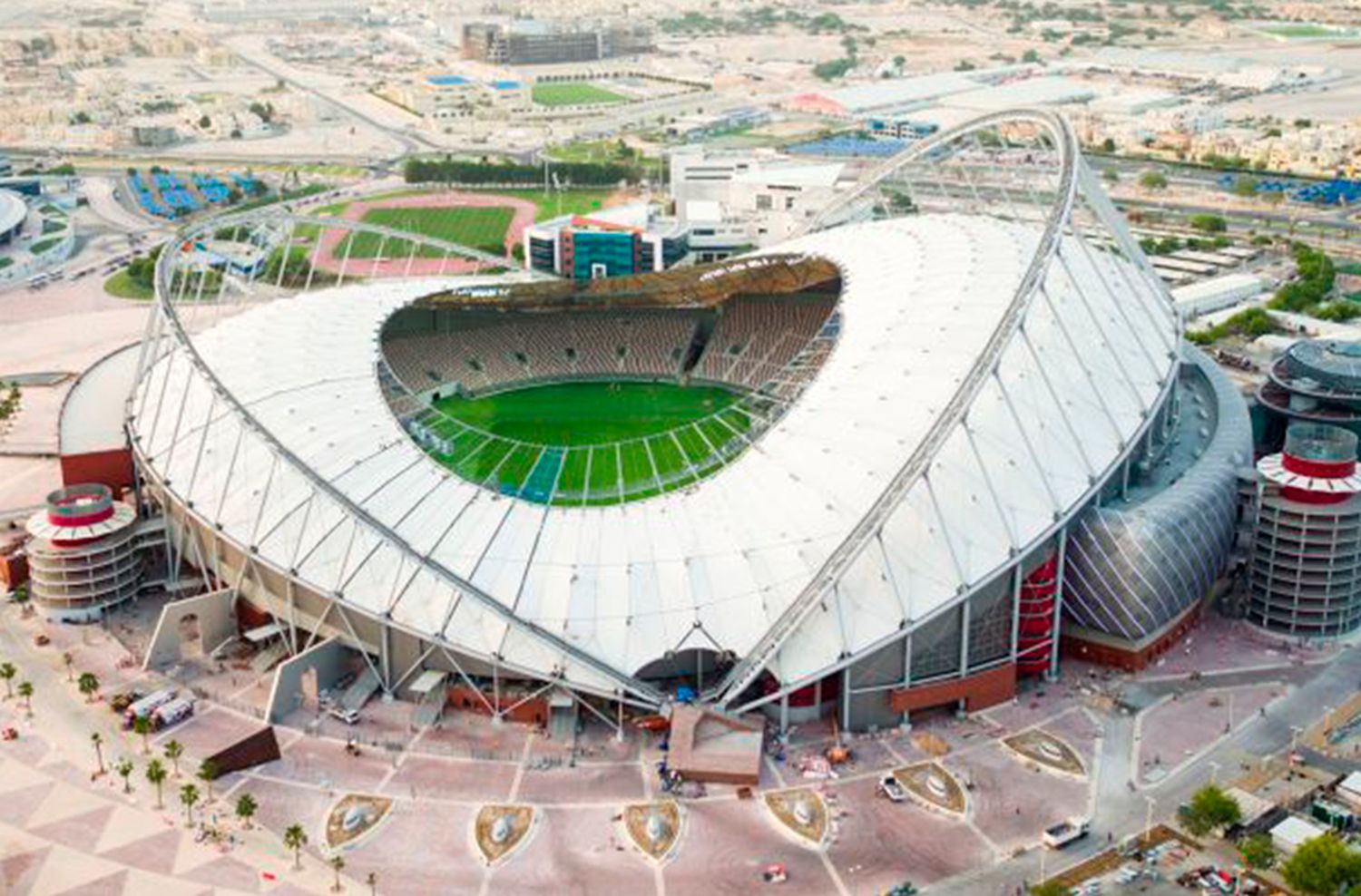 Aerolíneas Argentinas lanzó vuelos rumbo al Mundial de Qatar