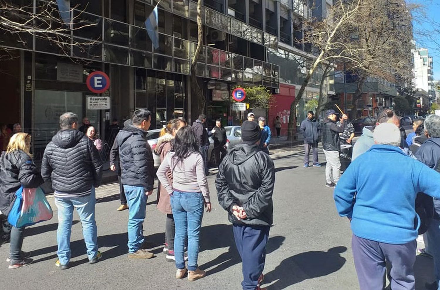 Fileteros reclamaron mejoras en las condiciones de trabajo frente al Ministerio