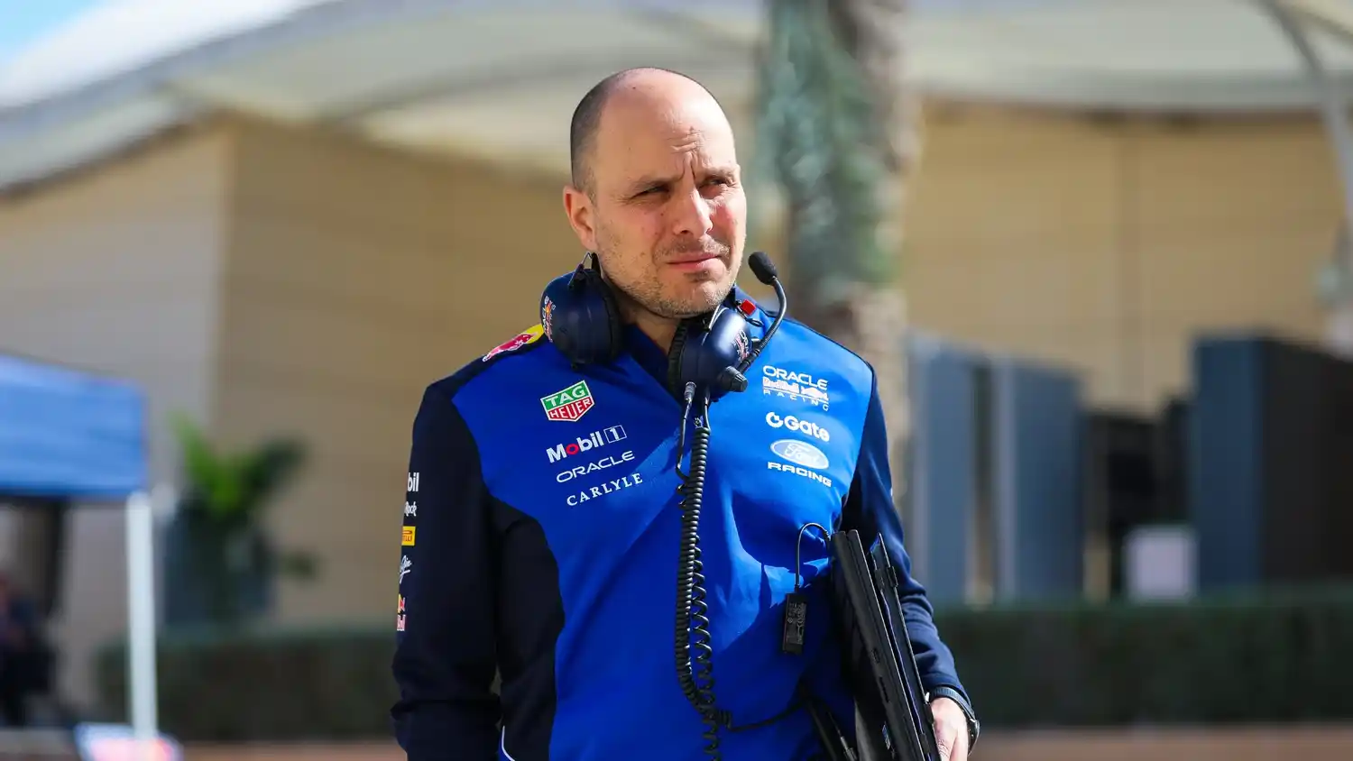 En los últimos tiempos, además de su rol en la radio con el piloto, Lambiase asumió la función de jefe de carreras en la estructura de Milton Keynes.