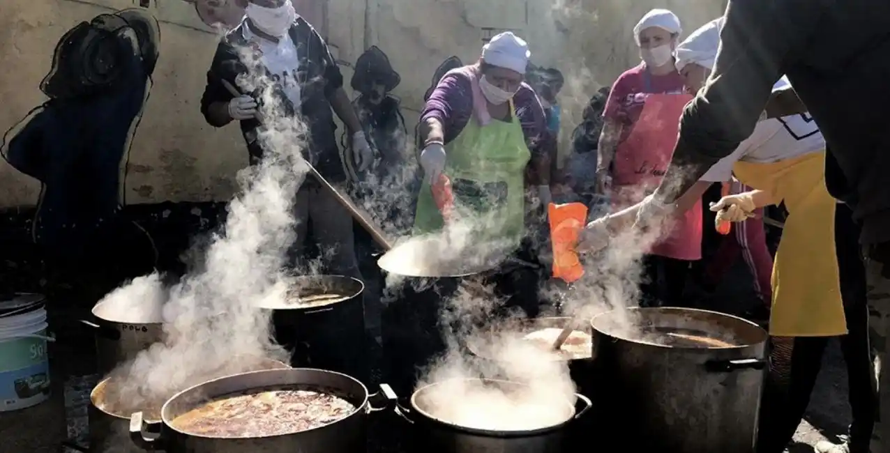 “Ollazo nacional contra el hambre” en el Obelisco