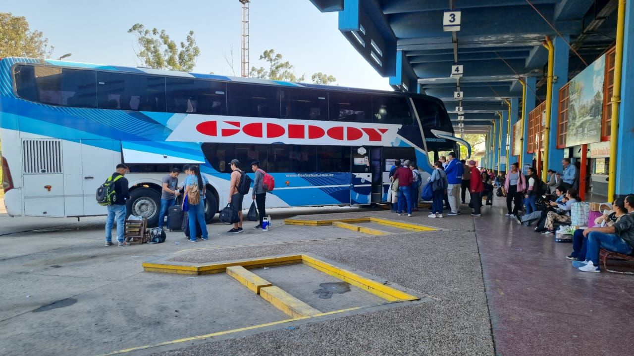 Preocupación por la suspensión de seguros en micros de larga distancia