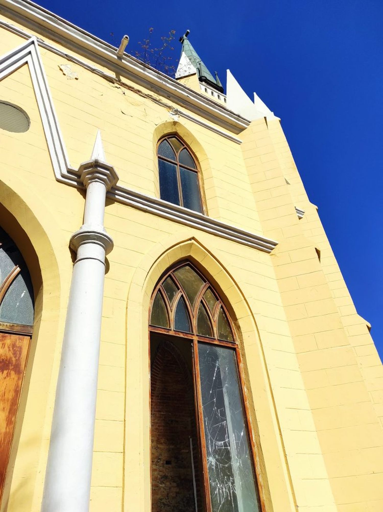 Suicidio, lujuria y pecados en la Capilla Nuestra Señora de Lourdes