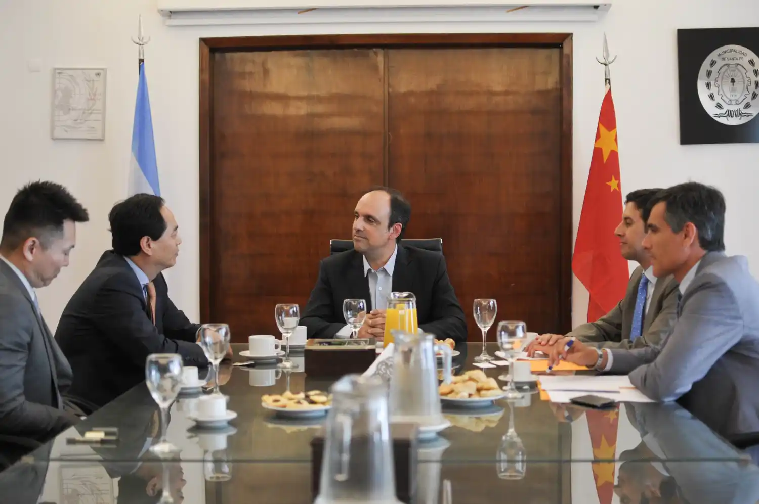 El Intendente recibió al Embajador de China en la Argentina