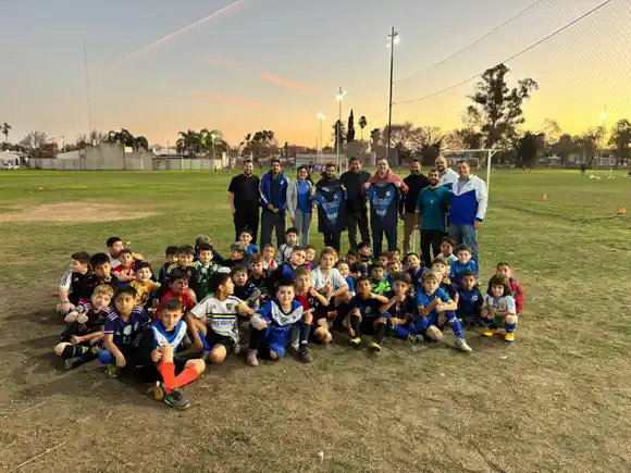 Funcionarios municipales visitaron el Club Peñarol