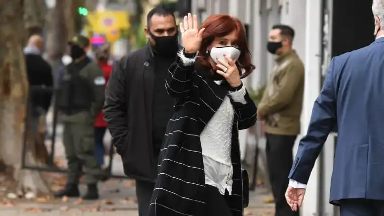Por segunda vez volvieron a posponer el acto en apoyo de Cristina Kirchner tras la condena por corrupción