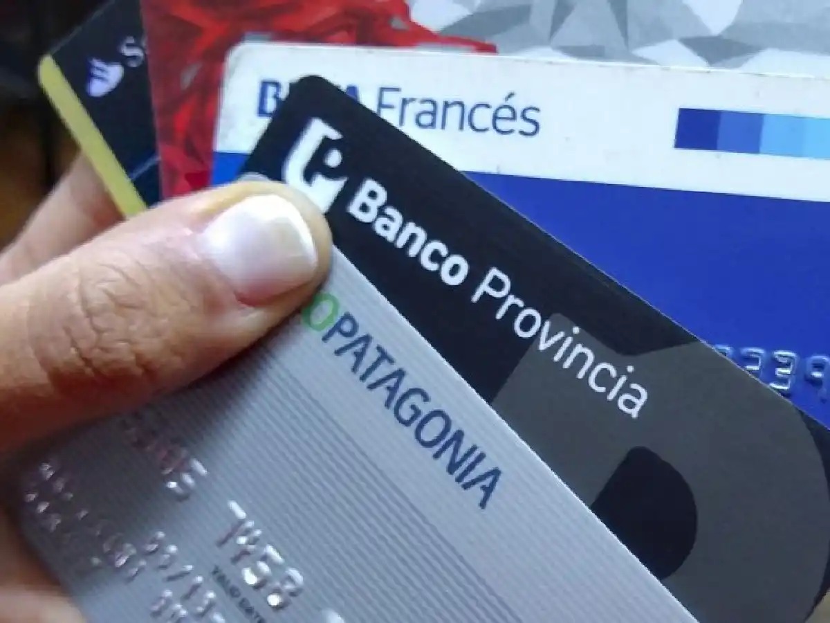 Postergan el plazo para pagar las tarjetas de crédito