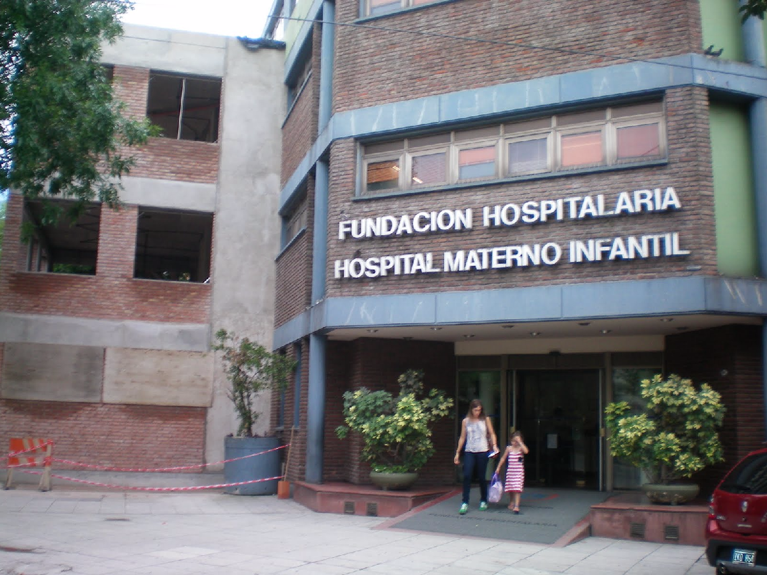 Inédita separación de siameses en el país: estaban unidos por genitales y sistemas urinario y digestivo