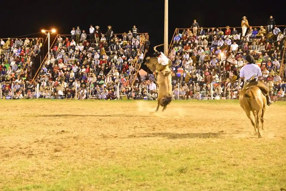 Resultados de la jineteada en la tercera luna festivalera