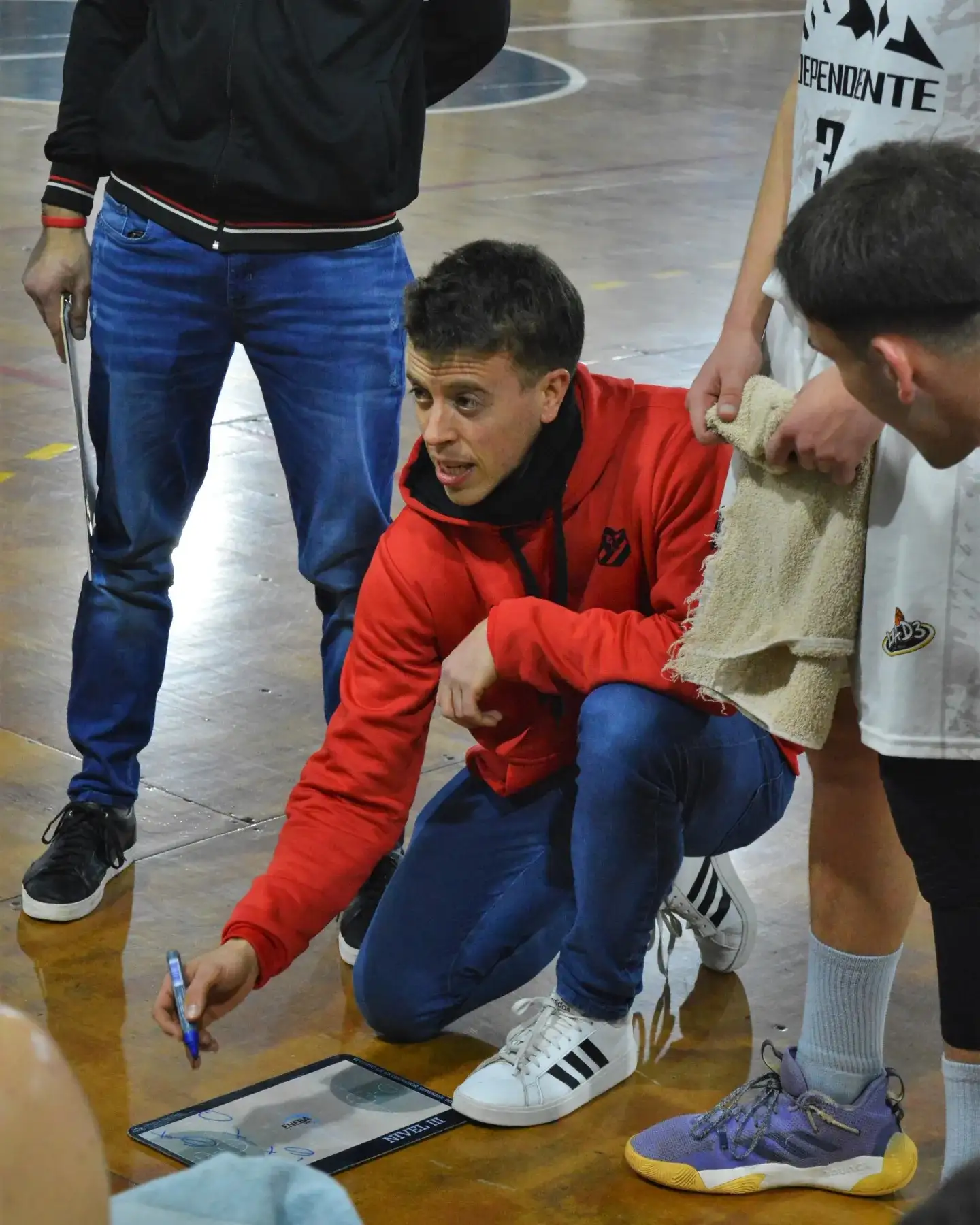 Arce, entrenador de Independiente.