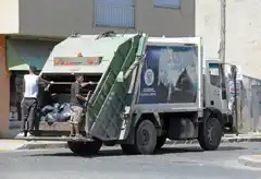 Además del colectivo, buscarán implementar camiones recolectores a GNC