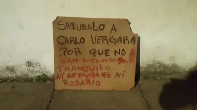 Balearon la sede de la Uocra en Rosario