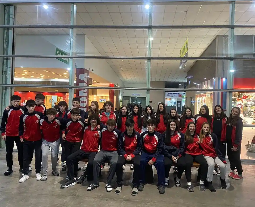 La Selección Atlántica. El plantel femenino junto al masculino