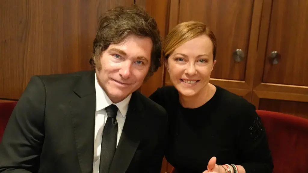El presidente Milei con Giorgia Meloni