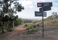 Inaugurarán el Paseo de los Vascos en el Parque Lítico La Movediza
