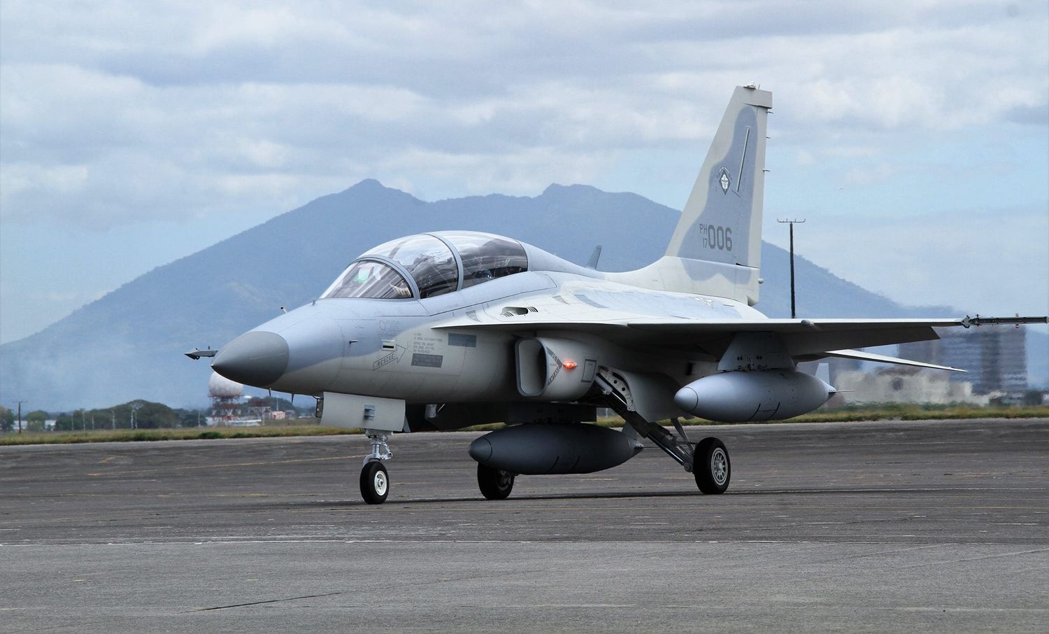 La Fuerza Aérea Filipina quiere más cazas ligeros KAI FA-50