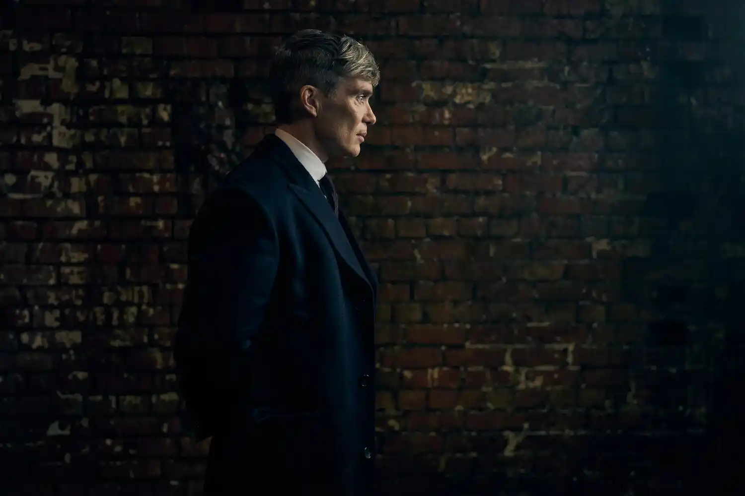 Cillian Murphy vuelve al universo "Peaky Blinders" en la nueva película.