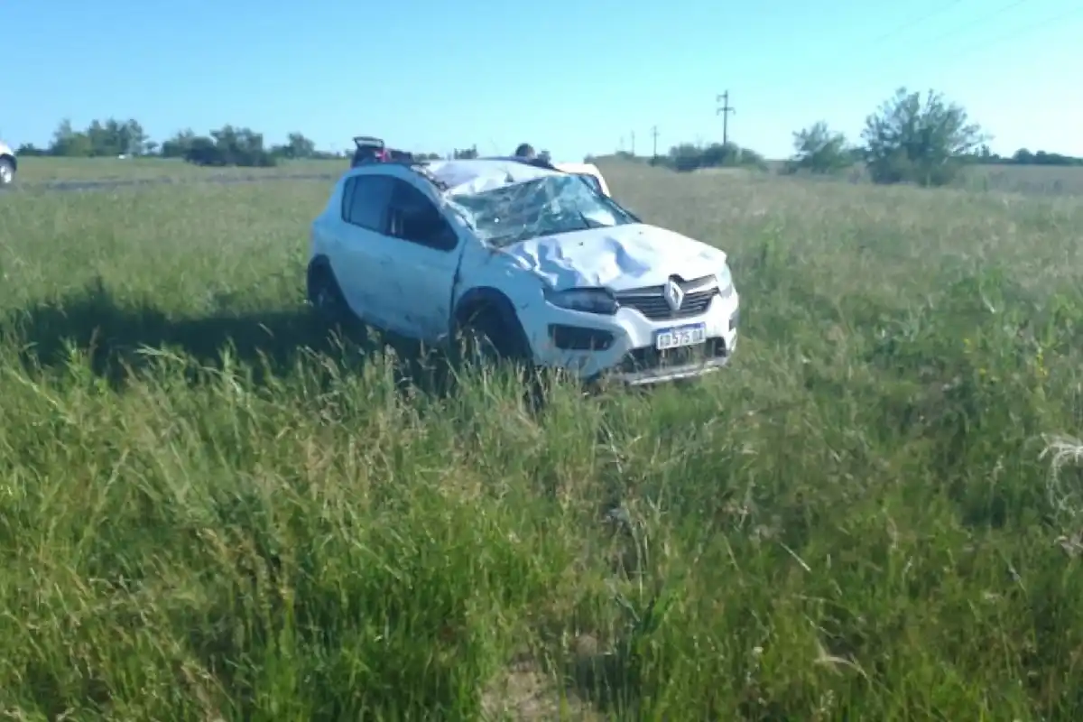 Un chiquito y su mamá fueron hospitalizados en el Centenario por un accidente en la Ruta 14