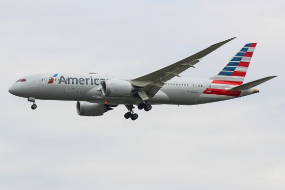 American Airlines resumed two routes between United States and Spain
