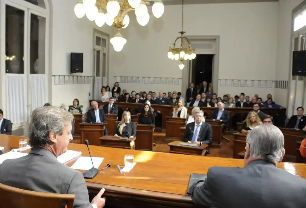 Con matices, el Concejo se prepara para otra sesión en la que se colará el tema tarifario