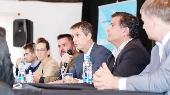 Jornada con intendentes para avanzar con la agenda  conjunta de obras y proyecto