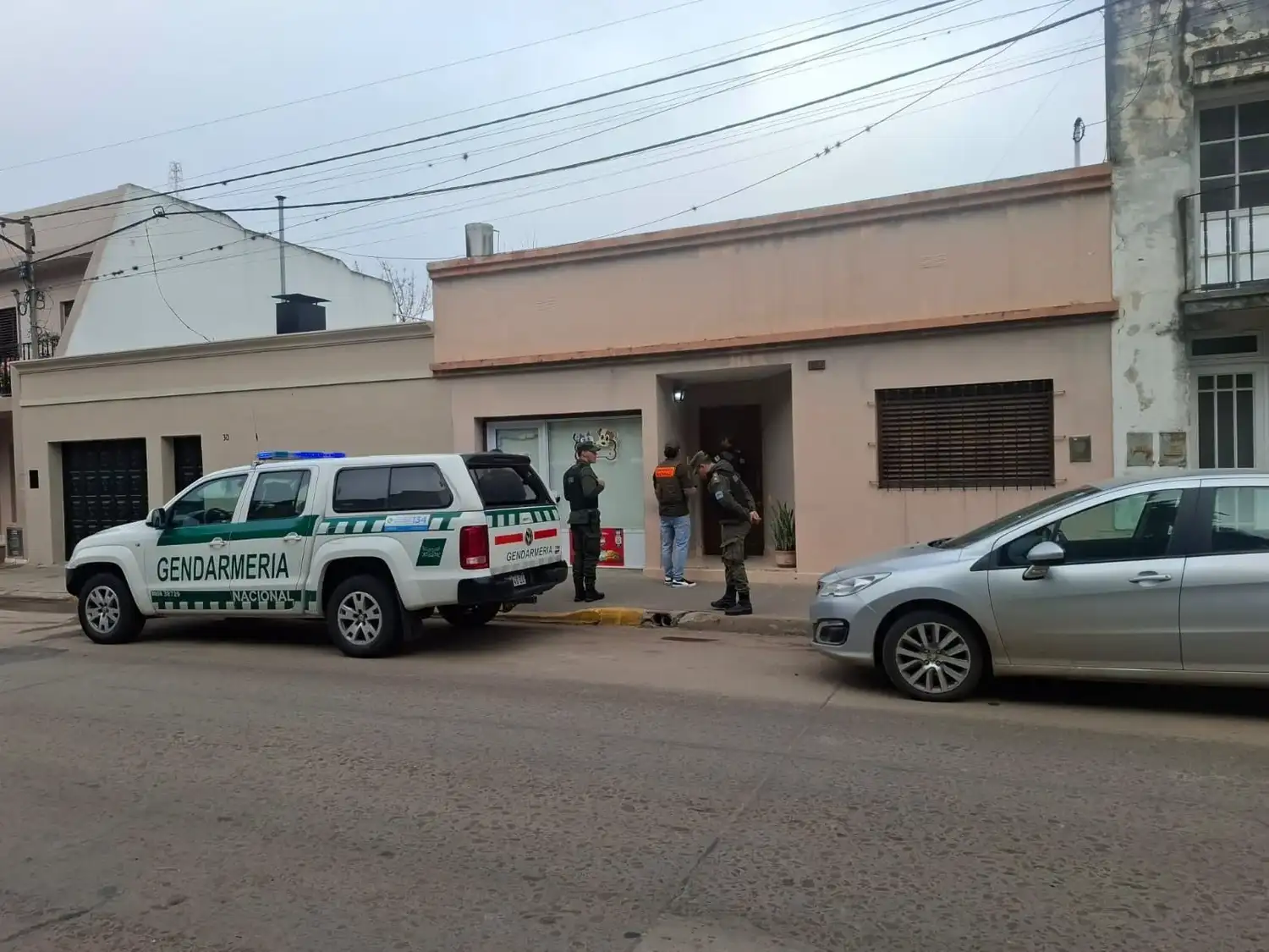 Allanamiento de Gendarmería en Gualeguay: secuestraron más de 100 títulos, diplomas y certificados