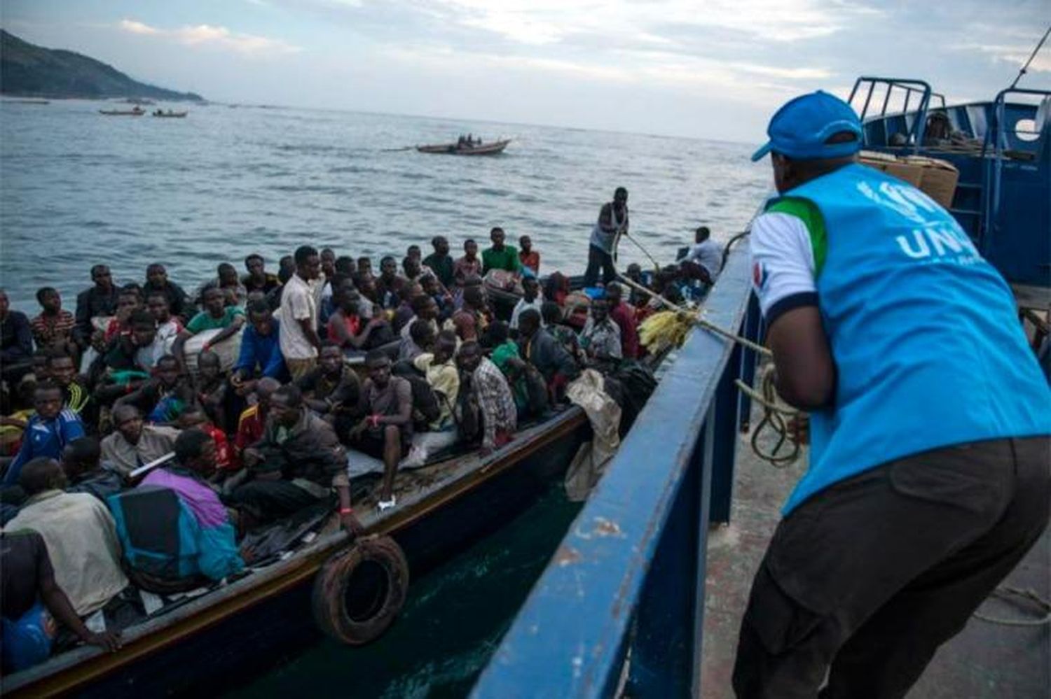 Cruz Roja rescató más de cien inmigrantes en una noche