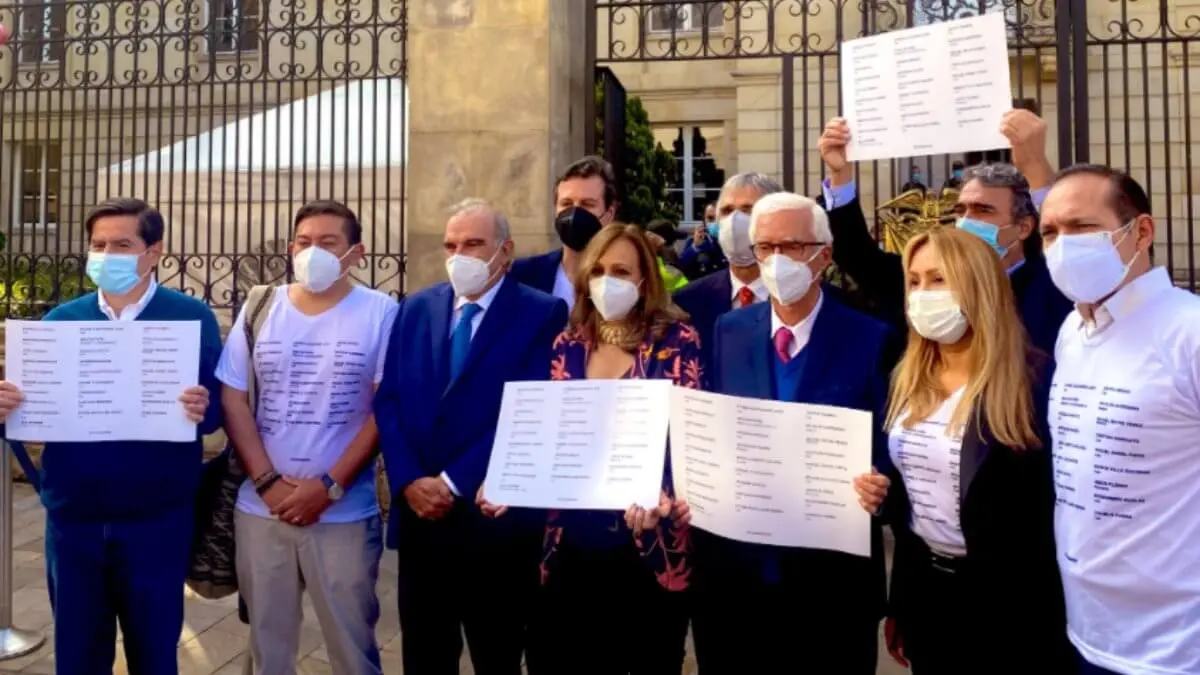 Conozca la razón por la que piden investigar a Iván Duque
