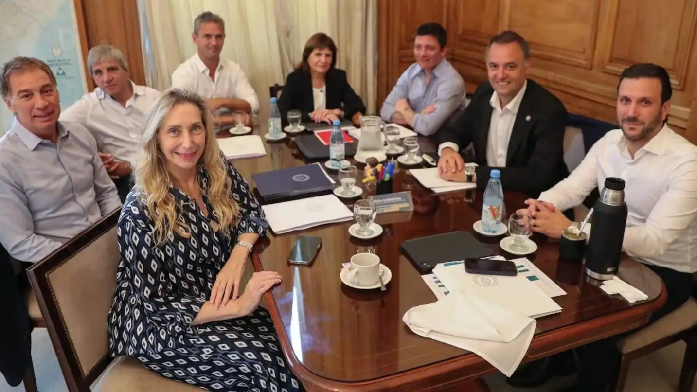 La mesa política del Gobierno se reúne este jueves para cerrar los proyectos que buscará tratar en febrero en el Congreso.
