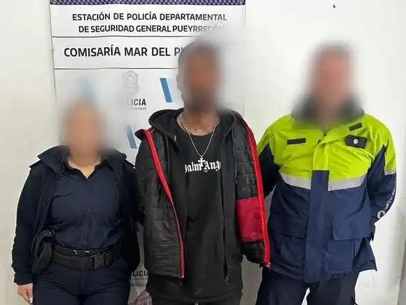 Recuperaron a Aquiles: detuvieron a un hombre que vendía un caniche mini toy robado en la Plaza Colón