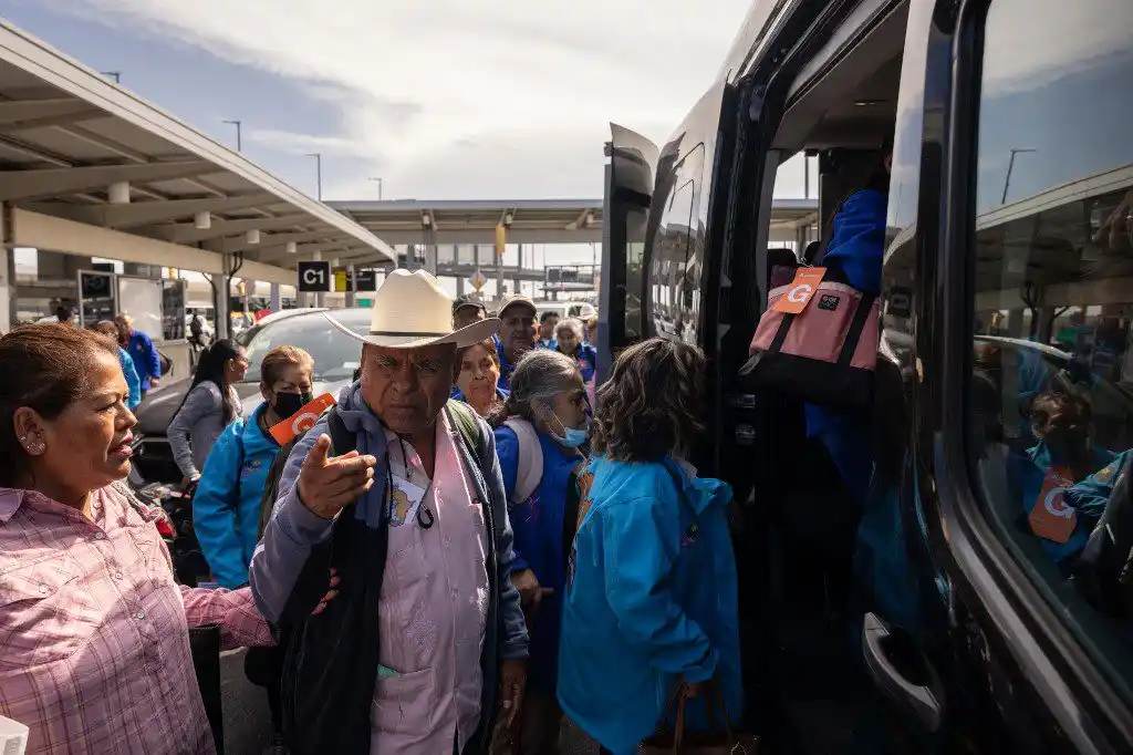 Alcaldía de Nueva York restringe la llegada de autobuses con migrantes