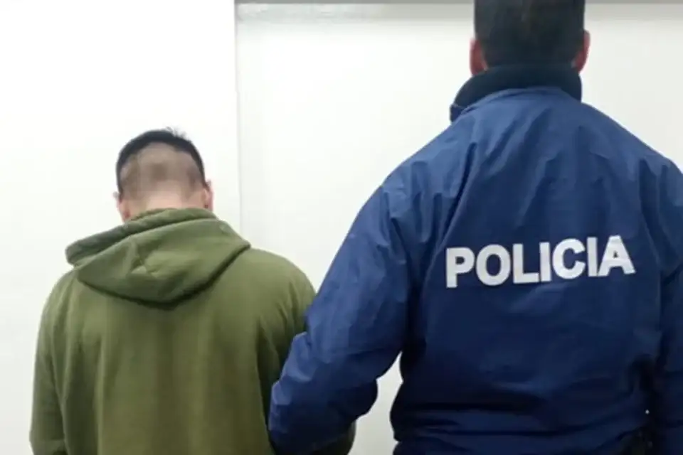 Aprehendieron a un hombre acusado de embestir con un auto a su expareja en Tandil