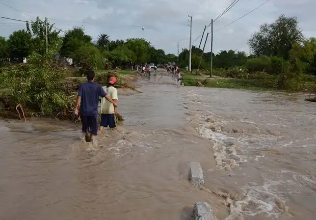 Inundaciones en Entre Ríos: hay rutas y caminos cortados 