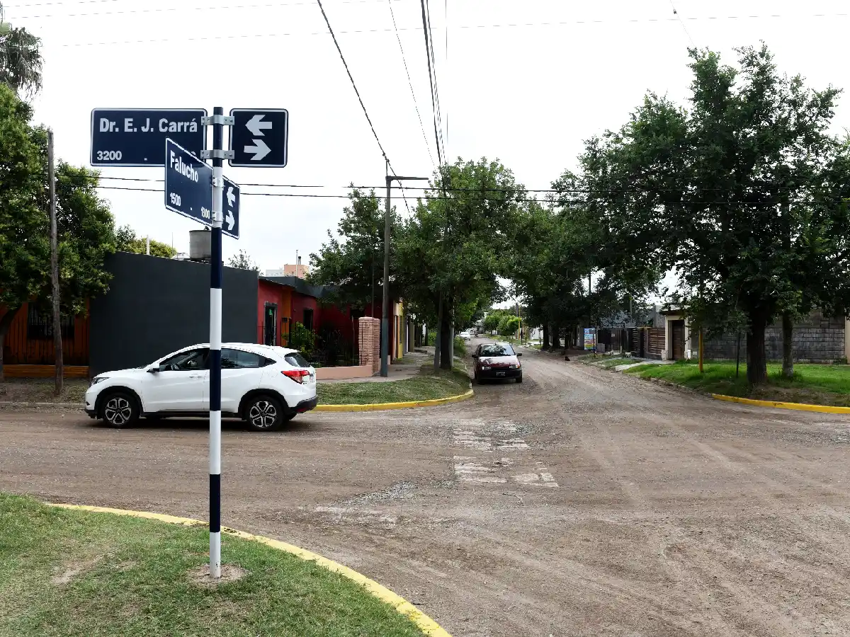 Vecinos se organizan para ser un barrio 100% pavimentado    