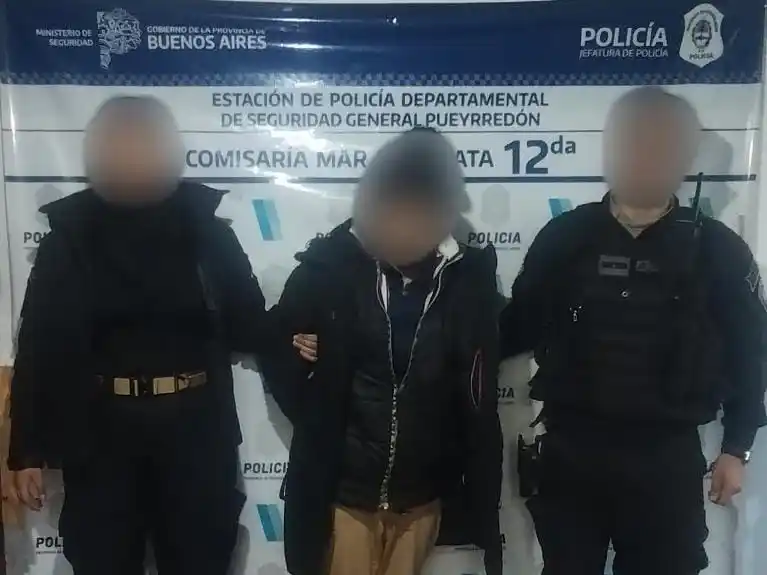 El vehículo le pertenece a un hombre de 57 años.
