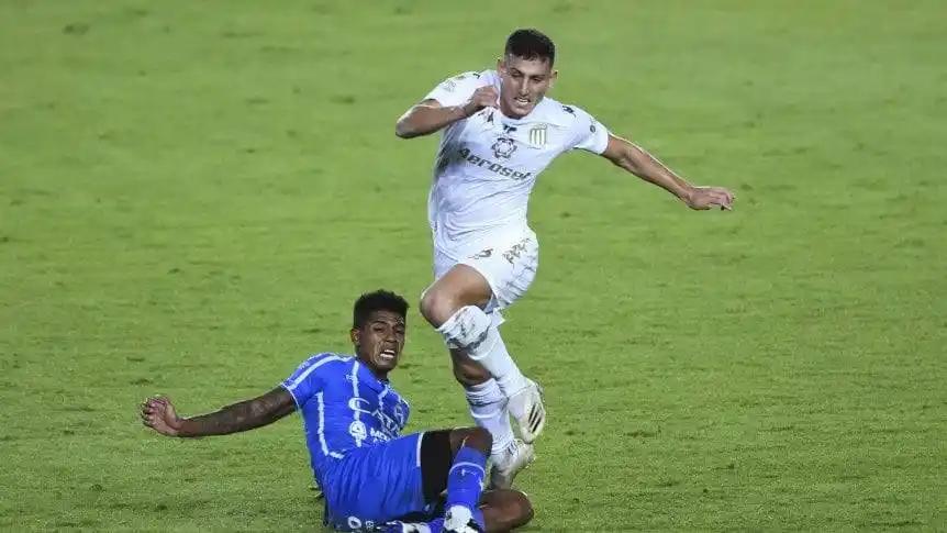 Racing viaja sin Miranda para enfrentar a Godoy Cruz