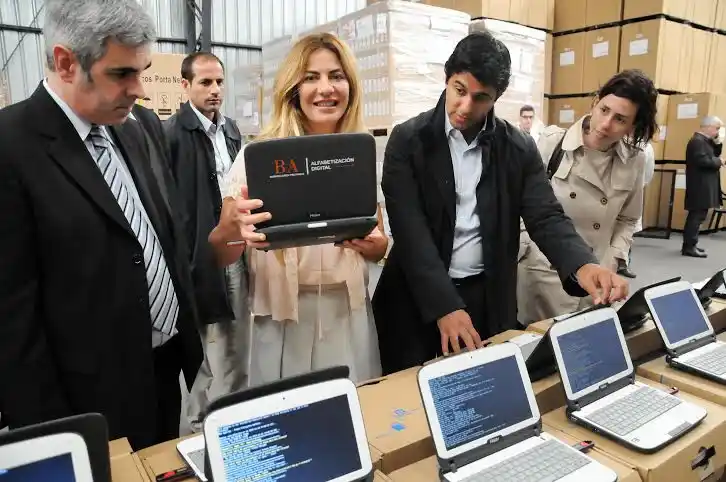 Escuelas primarias de la provincia de Buenos Aires recibirán 57 mil netbooks