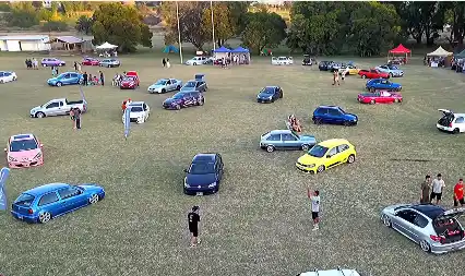 Encuentro de autos de Volando Bajito