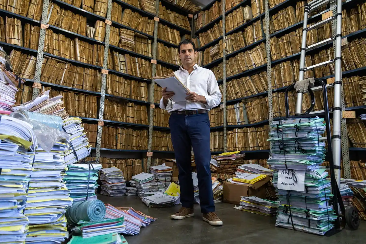 Despapelización en San Isidro: Más de 800.000 expedientes municipales serán digitalizados