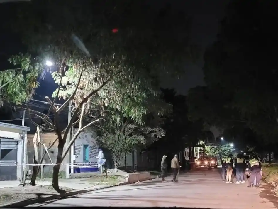 El crimen ocurrió a la madrugada en un barrio de la capital tucumana.