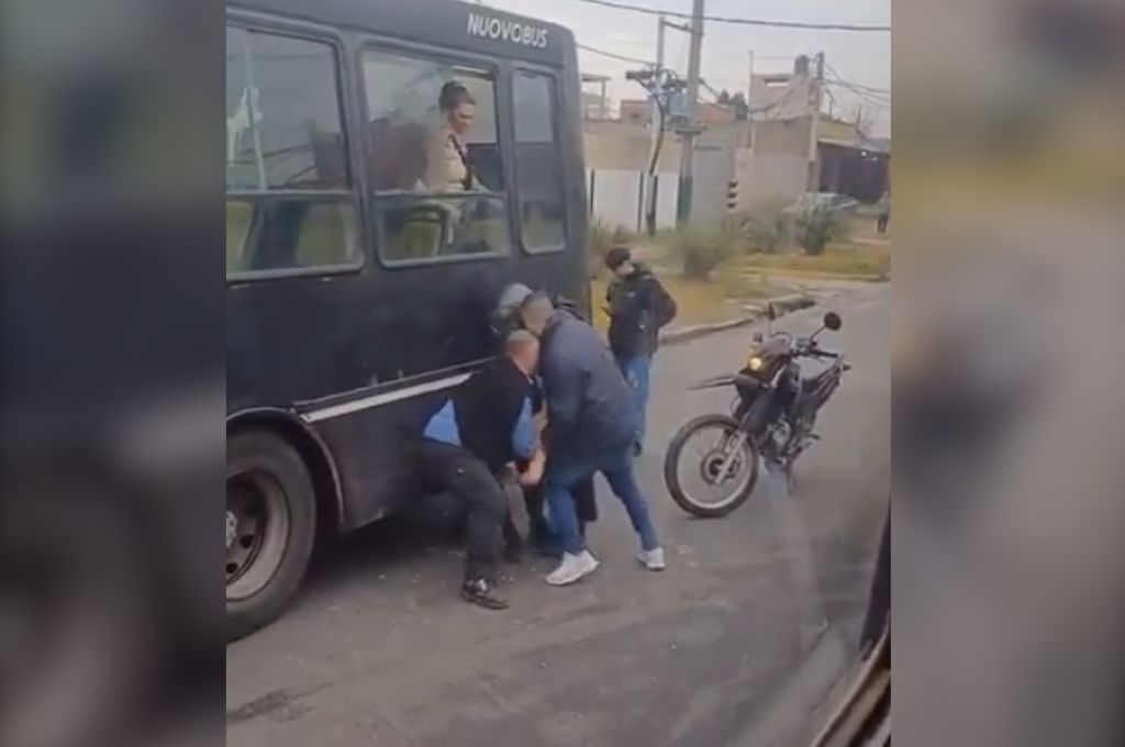 Choferes detuvieron a un ladrón