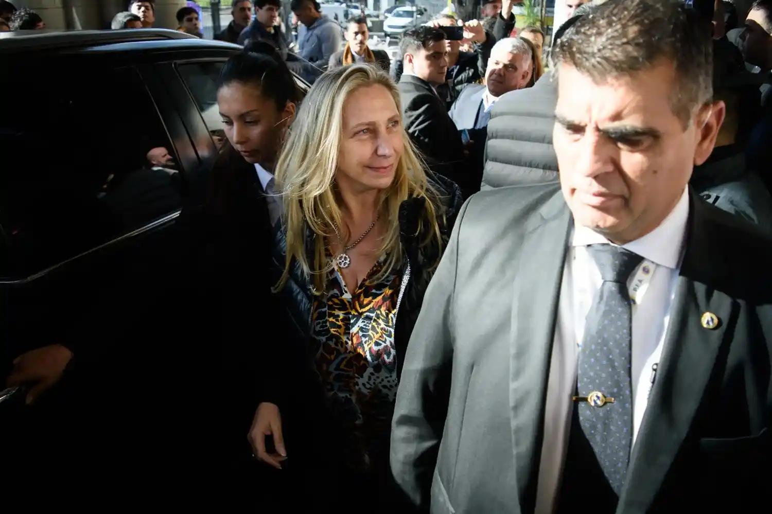 Karina Milei llegando a los Tribunales en La Plata (FOTO: El Editor Platense).