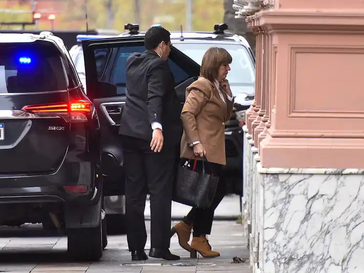 Patricia Bullrich ingresando a la Casa Rosada (Foto: Adrián Escandar)