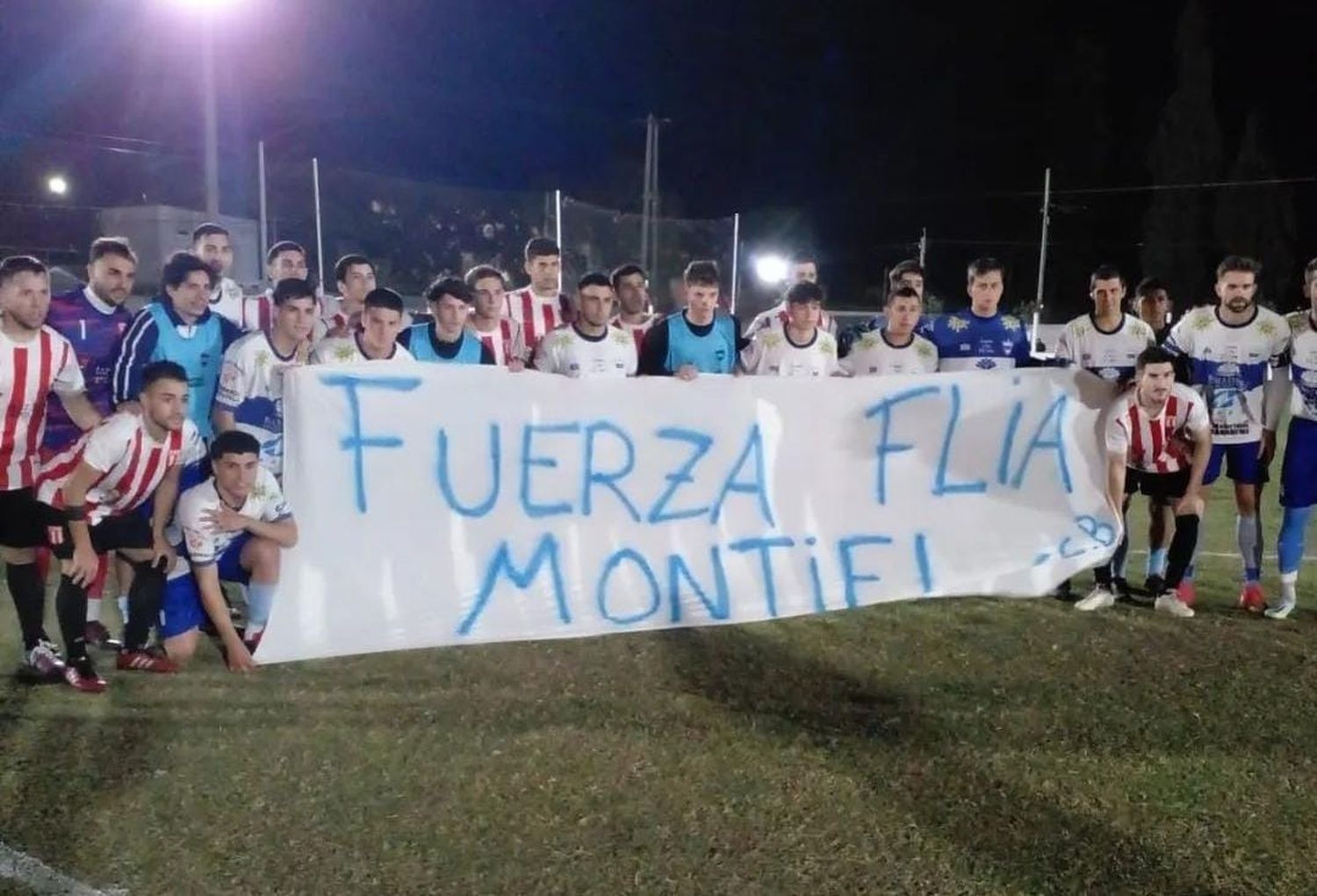 Emotivo gesto en el fútbol