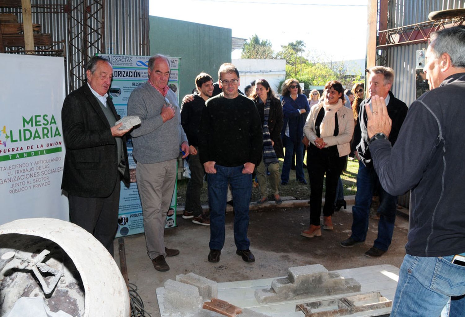 Con un matiz sustentable, se presentó el primer ladrillo a base de telgopor reciclado