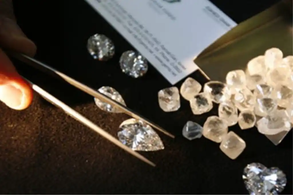 Diez detenidos en Portugal por traficar con diamantes en misiones de la ONU