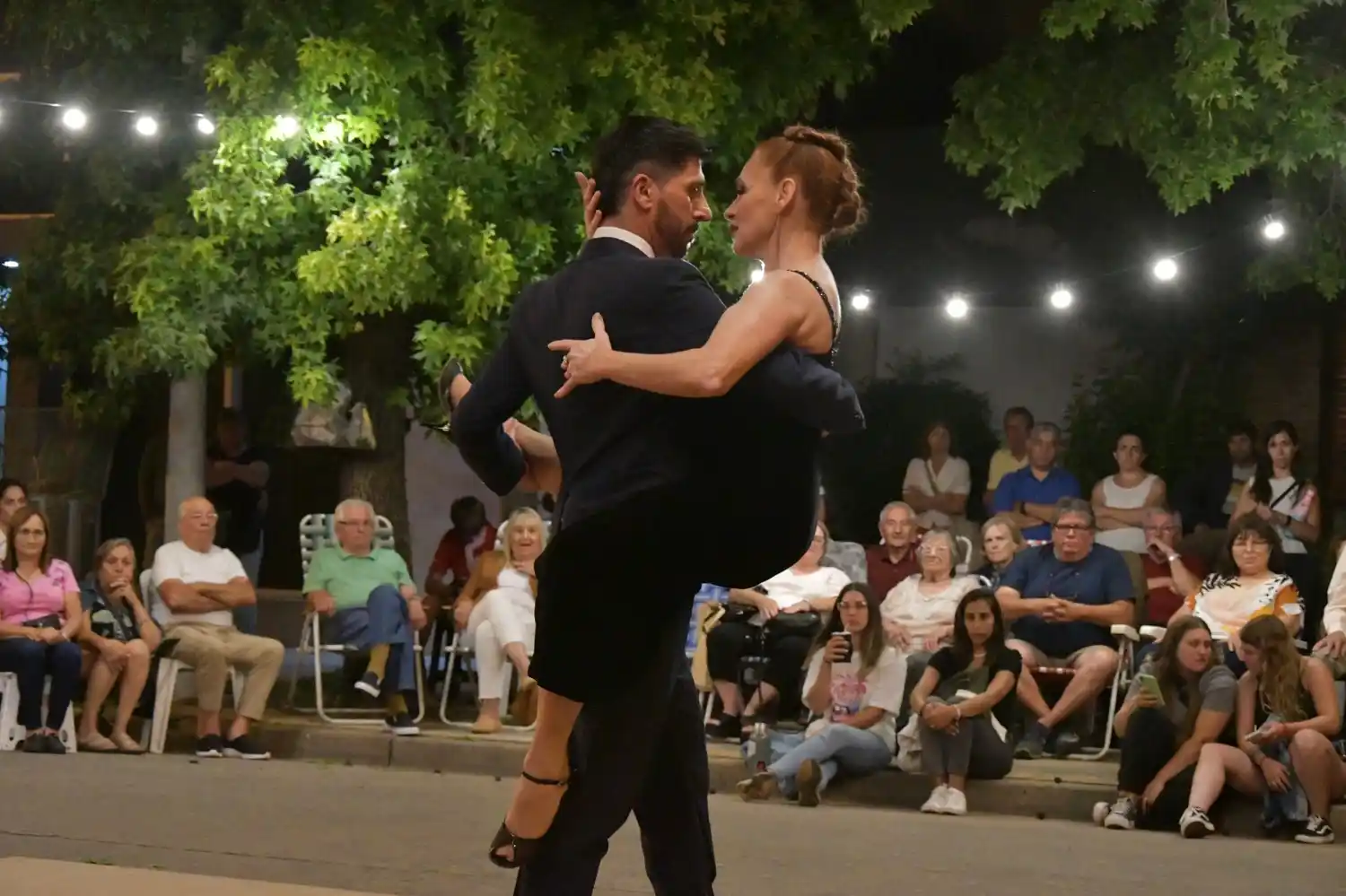 Susana Bosio y Lucas Cerdá en una exquisita demostración de baile.
