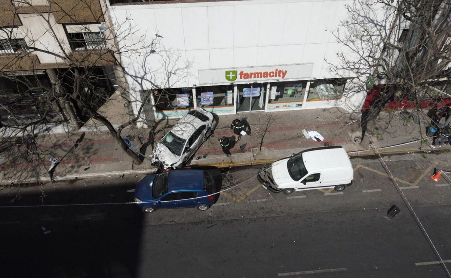 Hay varios heridos tras el choque en Av. Chacabuco en Córdoba.